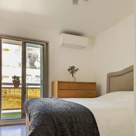 Lejlighed For 8 Guests In Center *