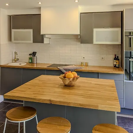 For 8 Guests In Center Apartment Nice