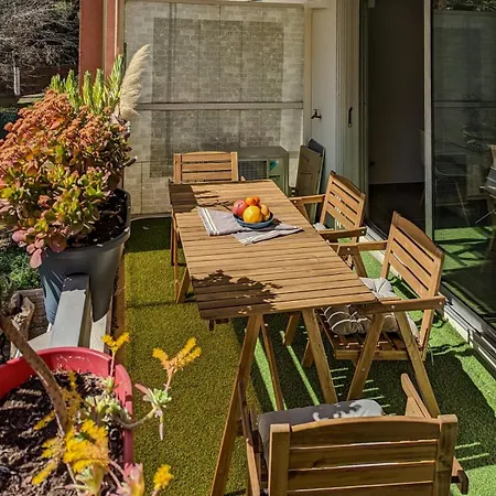 Apartment For 8 Guests In Center *
